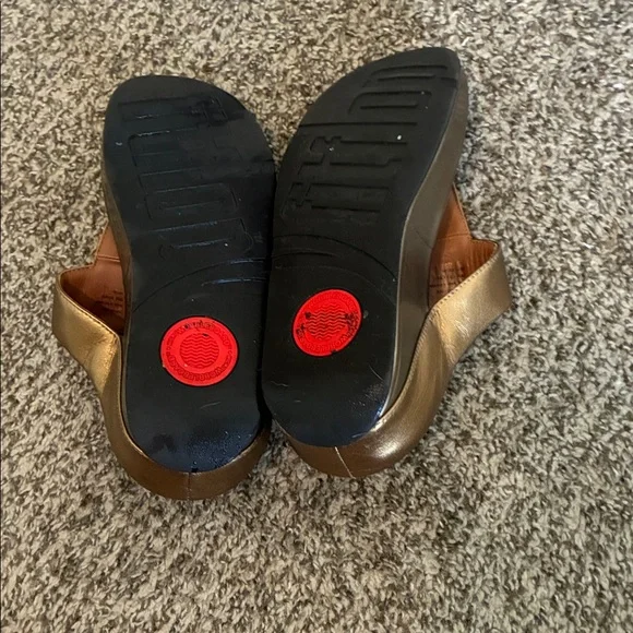 FitFlop Bronze Rumba Cha Cha Wedge Flip Flops Sandals SZ 8 - Picture 6 of 6